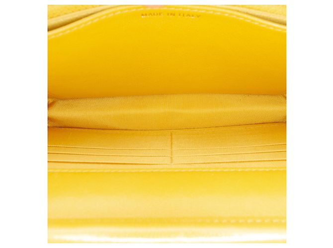 Chanel Piccolo Cuoio di Agnello con Patta Chevron Inverso Giallo - vista 4