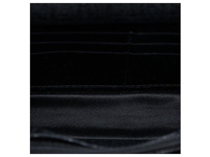 Wallet On Chain Cartera con cadena de cuero charolado acolchado Chanel CC Negro - vista 4