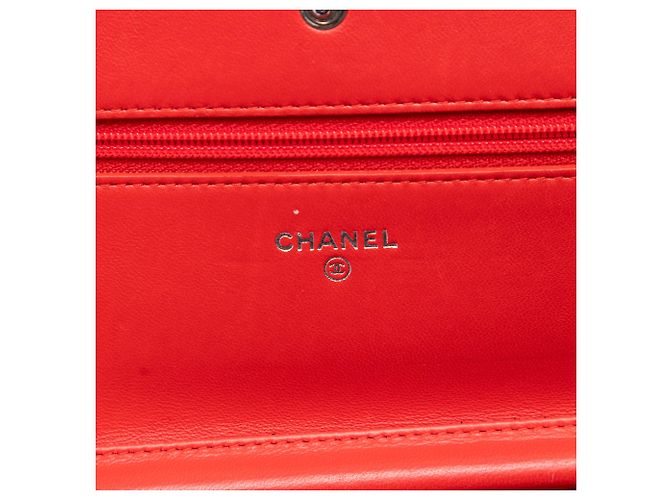 Chanel Matelassé Lammleder Boy Geldbörse mit Kette Rot - Ansicht 5