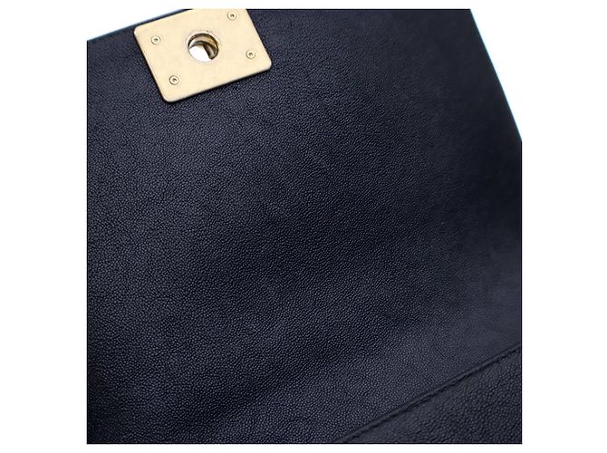 Chanel Old Medium Matelassé Caviar Boy con patta Blu - vista 7