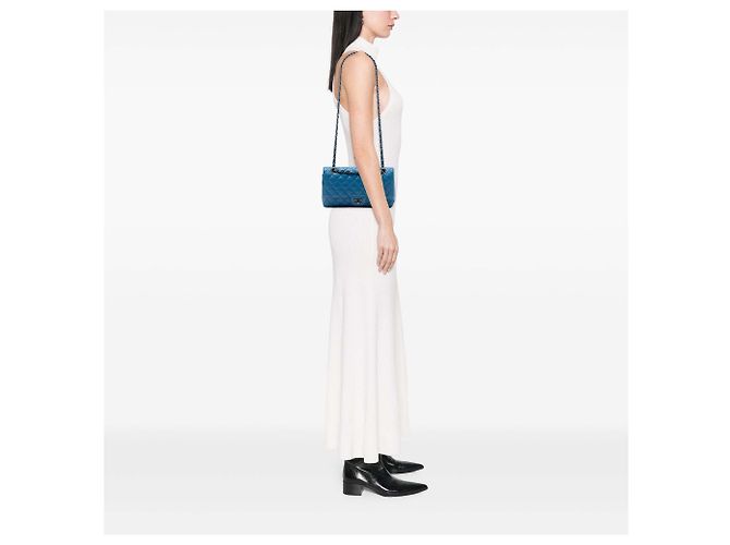 Chanel Medium Classic Pelle di vitello Doppio ribalta Blu - vista 7