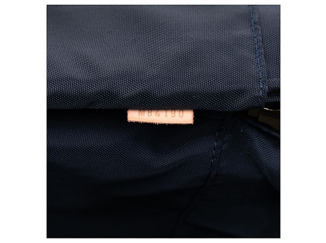 Louis Vuitton Monogram Vernis Pegase 45 Bleu - vue 6