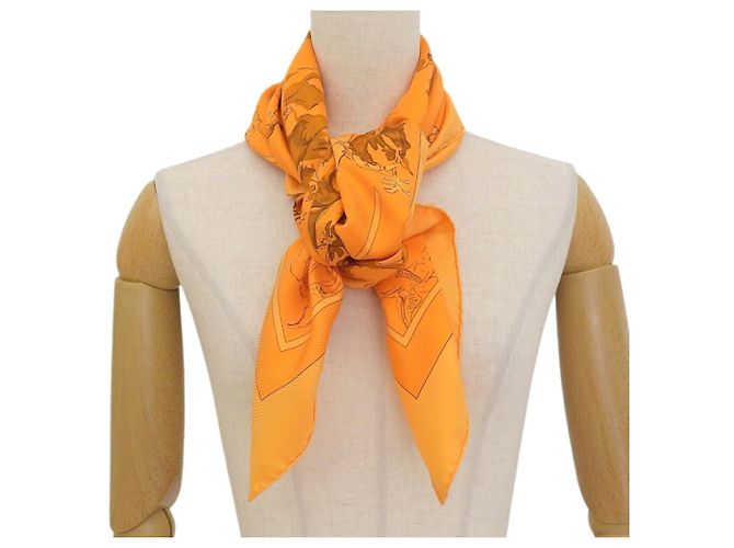 Foulard in seta Ballet Equestre Hermès Carre 90 Arancione - vista 2