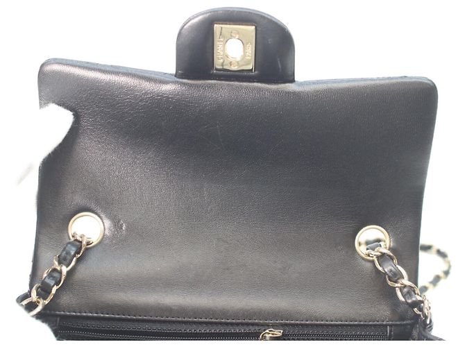 Timeless Borsa a Spalla Mini Matelassé in Pelle di Agnello Chanel Nero - vista 10