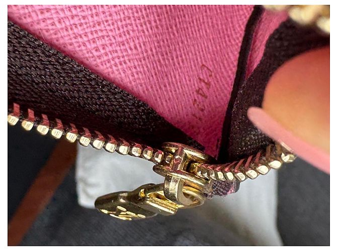 Pochette Clés "Paris Animation" de Louis Vuitton – Edición Limitada Castaño - vista 11