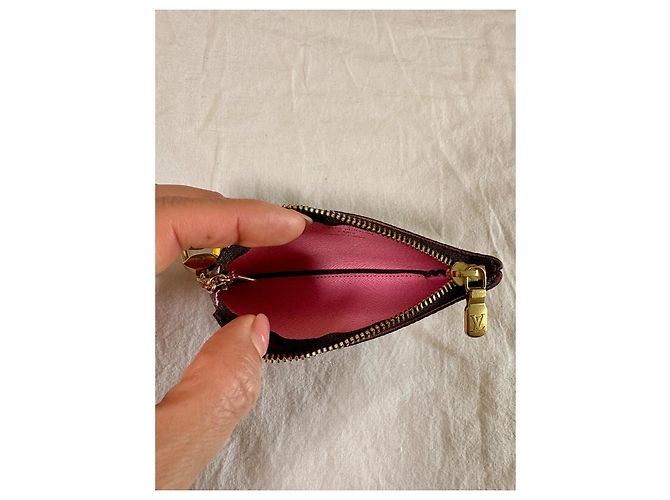 Pochette Clés "Paris Animation" de Louis Vuitton – Edición Limitada Castaño - vista 9