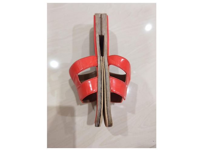 Sandali Hermès Oran in pelle verniciata rossa 36 Rosso - vista 4