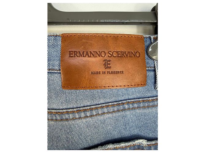 Jeans de denim azul claro Ermanno Scervino con bordado floral - vista 3