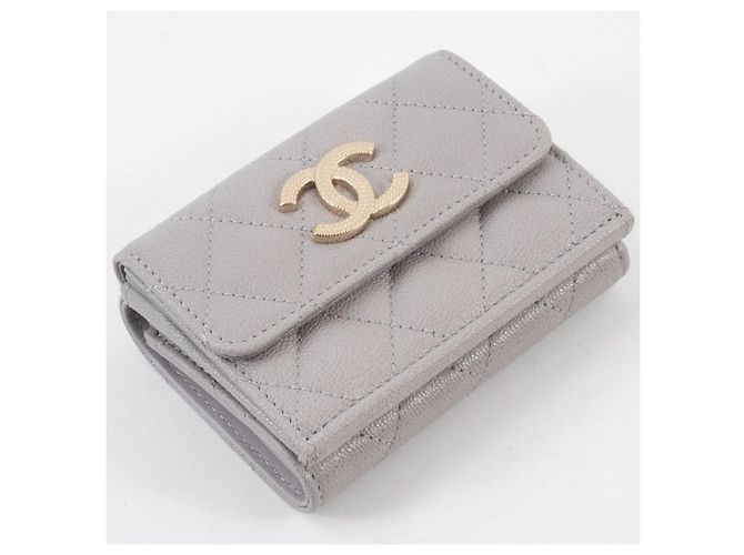 Billetera compacta de piel de caviar Chanel con tres pliegues Gris - vista 8