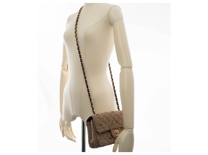 Bolsa de Ombro Chanel Matelassé em Tweed Marrom - vista 11