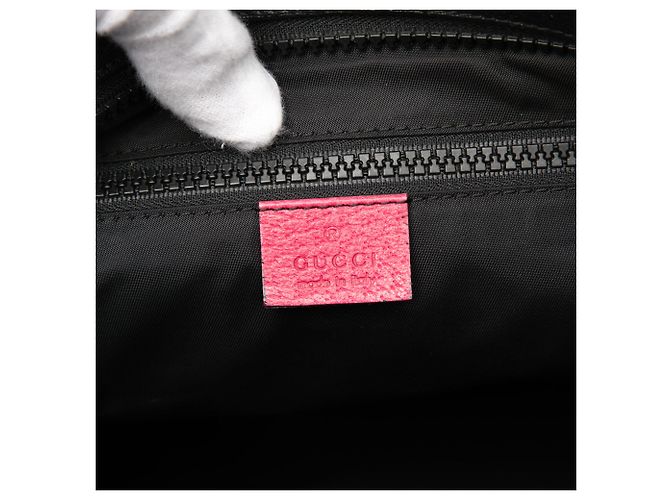 Borsa a tracolla Gucci in GG Supreme nera con logo del marchio. Nero - vista 5