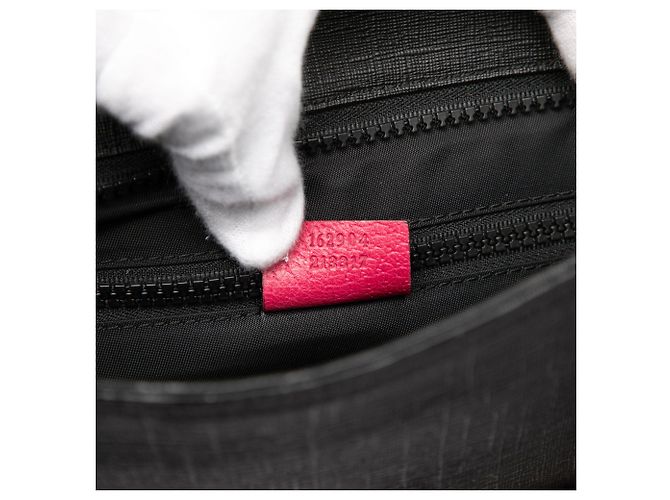 Borsa a tracolla Gucci in GG Supreme nera con logo del marchio. Nero - vista 6