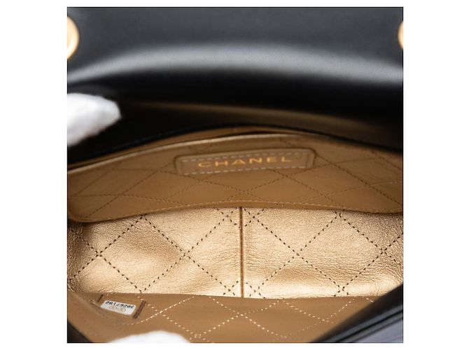 Sac à bandoulière en cuir d'agneau noir Chanel Lucky Charms - vue 4