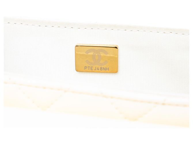 Chanel Weißes CC gesteppte Lammleder Handtasche - Ansicht 6
