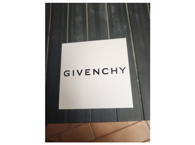 Cinturino per orologio Givenchy in gomma bianca Bianco - vista 2