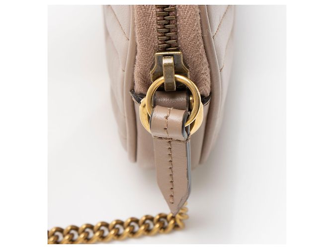 Gucci Matelassé Pelle GG Marmont Piccola Borsa a Spalla Marrone Beige - vista 10