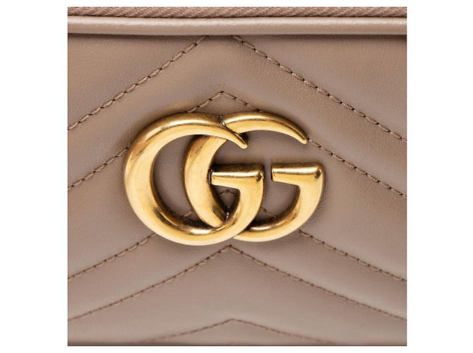 Gucci Matelassé Pelle GG Marmont Piccola Borsa a Spalla Marrone Beige - vista 9