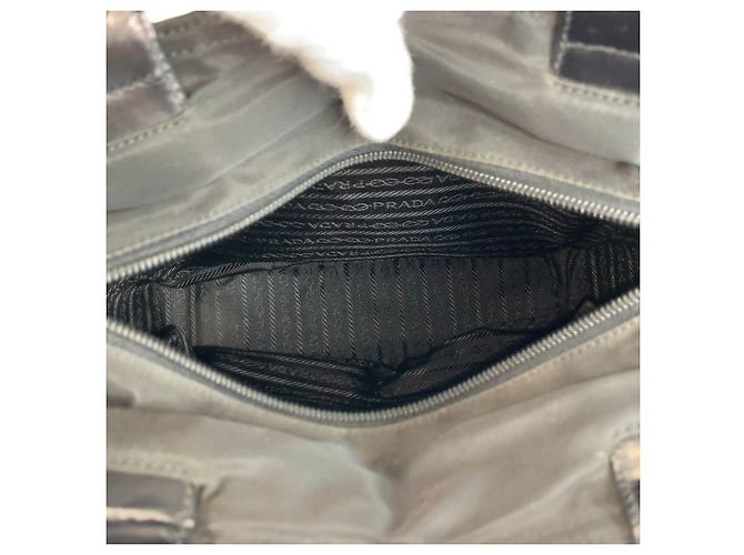 Prada Nylon-Leder Tessuto Logo Tote Schwarz - Ansicht 9