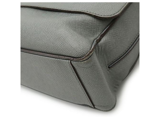Sac messager en cuir Taiga Roman MM de Louis Vuitton Gris - vue 3