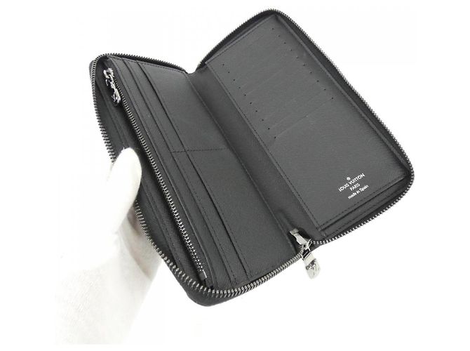 Louis Vuitton Monogram Long Wallet Black - view 6