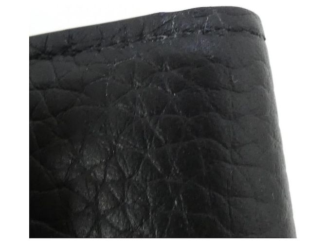 Louis Vuitton Capucines Taurillon Wallet Black - view 3