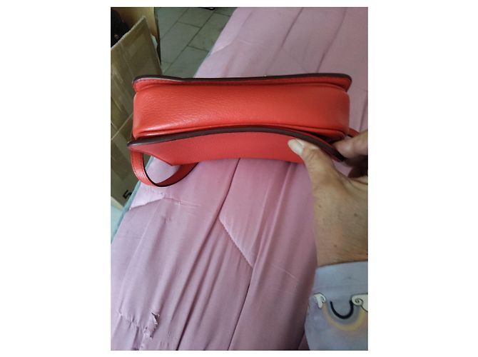 Borsa a spalla Burberry in pelle arancione - vista 3
