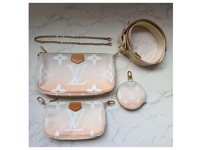 Multi Pochette Accessoires Louis Vuitton pink Monogramm riesig am Pool - Ansicht 5