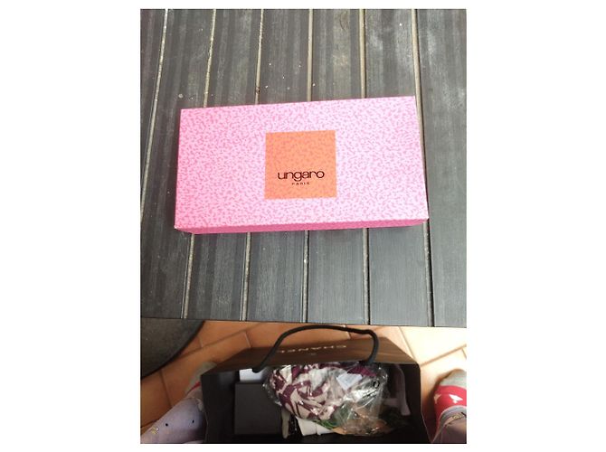 Autre Marque Cartera Ungaro de cuero amarillo Castaño - vista 2