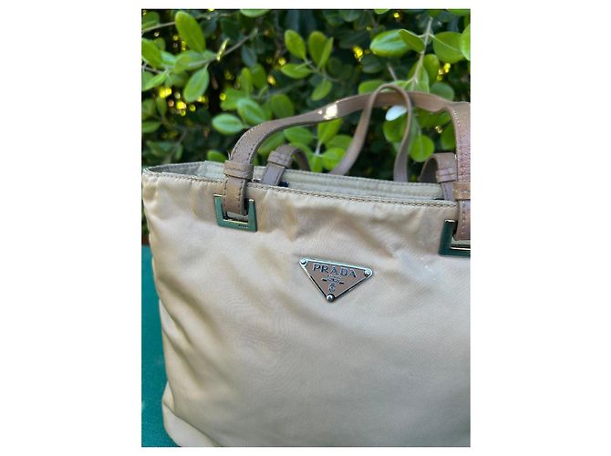 Bolsa Prada em nylon bege - vista 2
