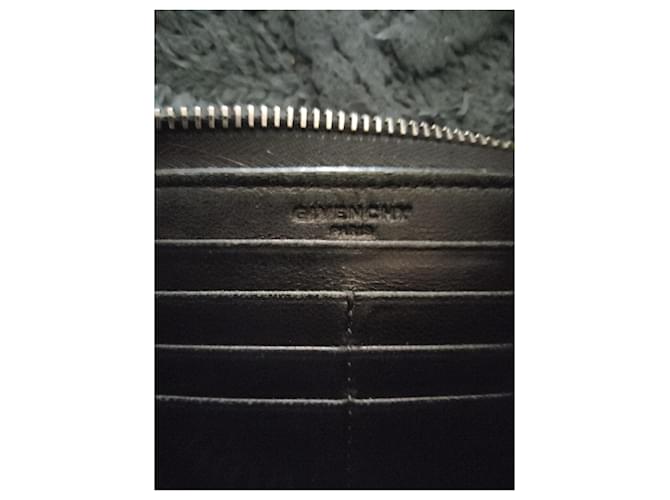 Givenchy Schwarze Lackleder-Zip-Geldbörse - Ansicht 2