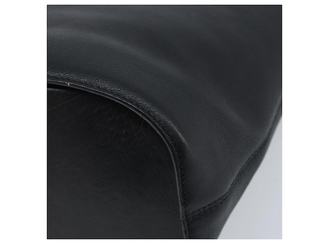 Céline Bolso de Hombro CELINE Circle de Cuero Negro y Oro Auth BAZ623A Dorado - vista 16