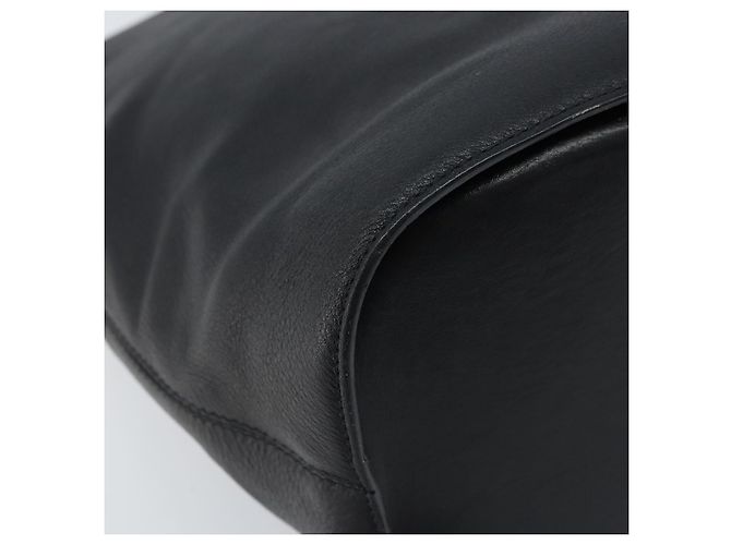 Céline Bolso de Hombro CELINE Circle de Cuero Negro y Oro Auth BAZ623A Dorado - vista 17