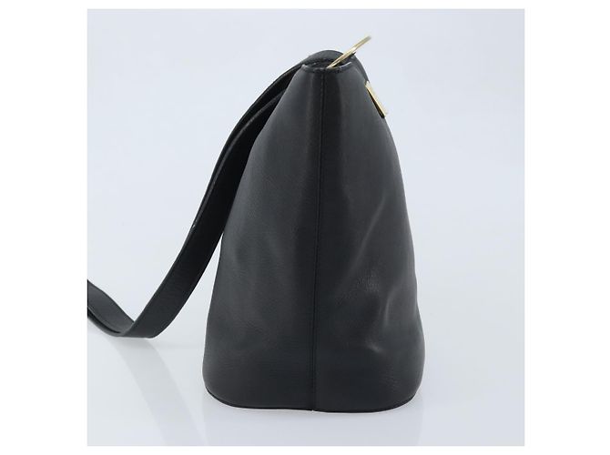 Céline Bolso de Hombro CELINE Circle de Cuero Negro y Oro Auth BAZ623A Dorado - vista 3