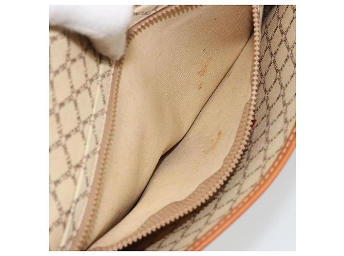 Céline Clutch in tela Macadam CELINE PVC Beige Oro Auth ARZ901 D'oro - vista 10