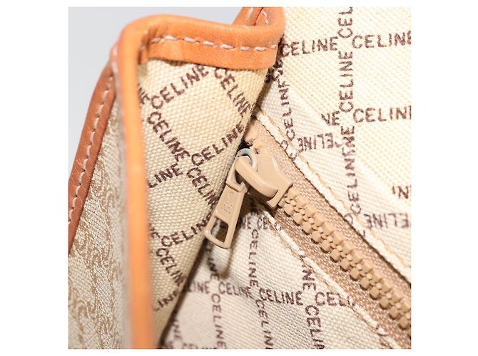 Céline Clutch in tela Macadam CELINE PVC Beige Oro Auth ARZ901 D'oro - vista 21