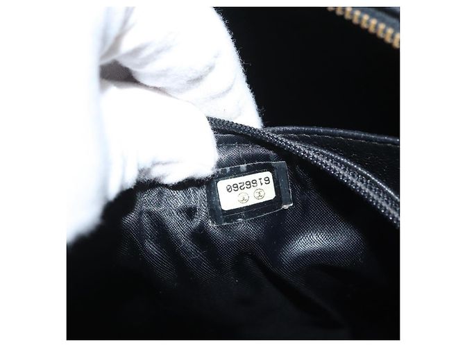 CHANEL Bicolor Schultertasche aus Lackleder Schwarz Silber CC Auth BAZ811A - Ansicht 11