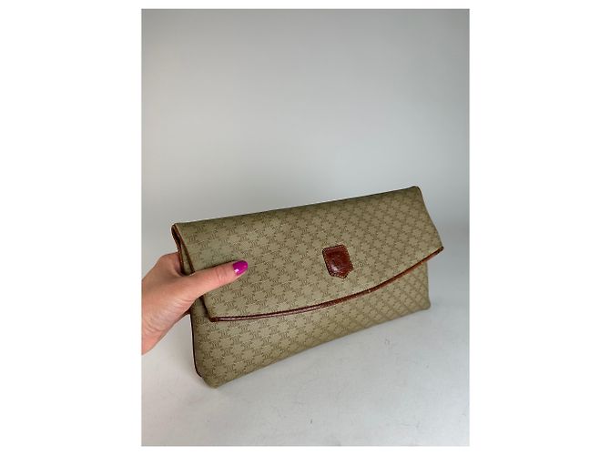 Céline Clutch in pelle monogramma Triomphe vintage di Celine beige e marrone - vista 5