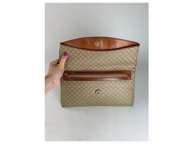 Céline Clutch in pelle monogramma Triomphe vintage di Celine beige e marrone - vista 6