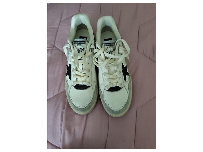 Golden Goose Sneakers basse in pelle bianca e camoscio Nero Bianco Grigio - vista 3