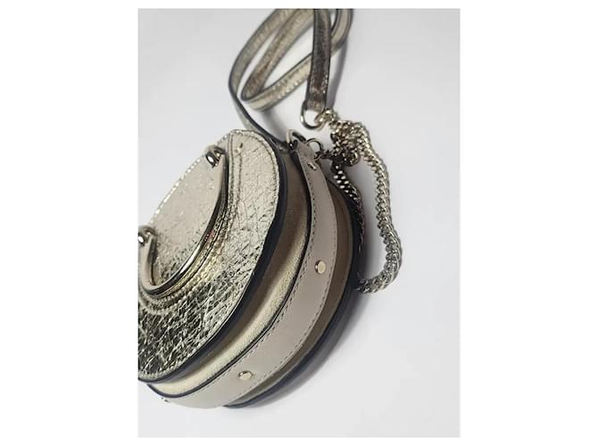 Chloé Pixie Mini Borsa Vitello Verniciato Oro e Camoscio Beige D'oro - vista 7