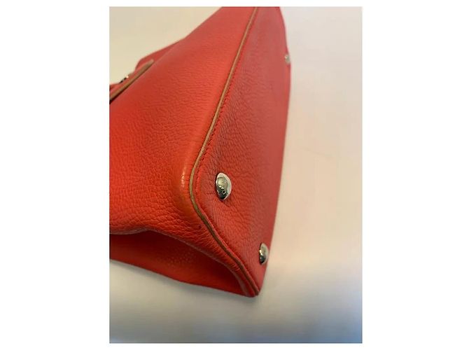 Borsa Louis Vuitton Capucines MM in pelle rosa - vista 6