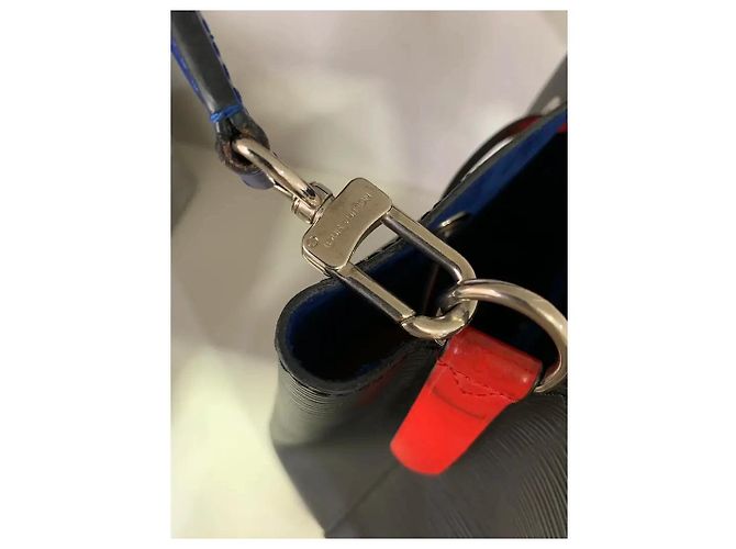 Néonoé Louis Vuitton Néonoè BB Borsa a Secchiello in Pelle Epi Nera Nero - vista 10