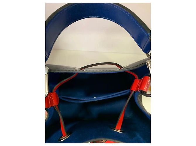 Néonoé Louis Vuitton Néonoè BB Borsa a Secchiello in Pelle Epi Nera Nero - vista 12