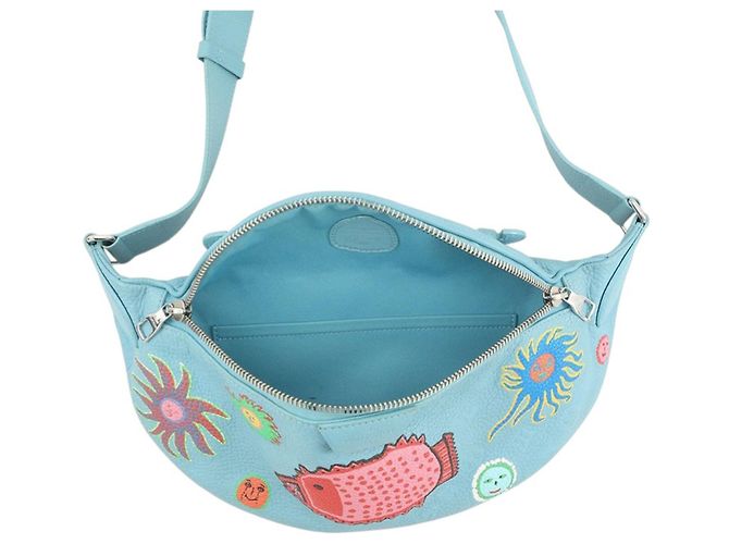 Bumbag Marsupio Maxi Taurillon Faces in blu Yayoi Kusama di Louis Vuitton Blu chiaro - vista 4