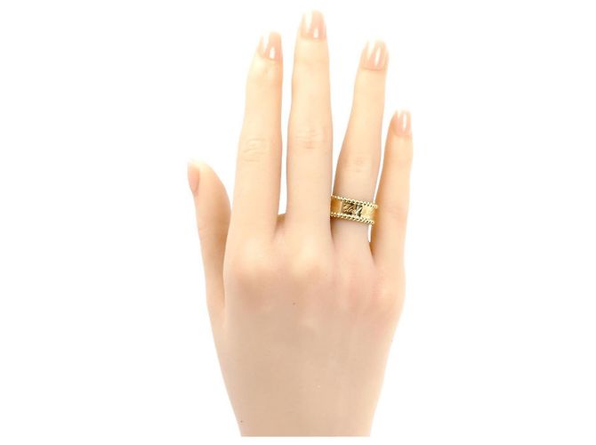Anello Perlee Signature in oro giallo 18K di Van Cleef & Arpels - vista 7