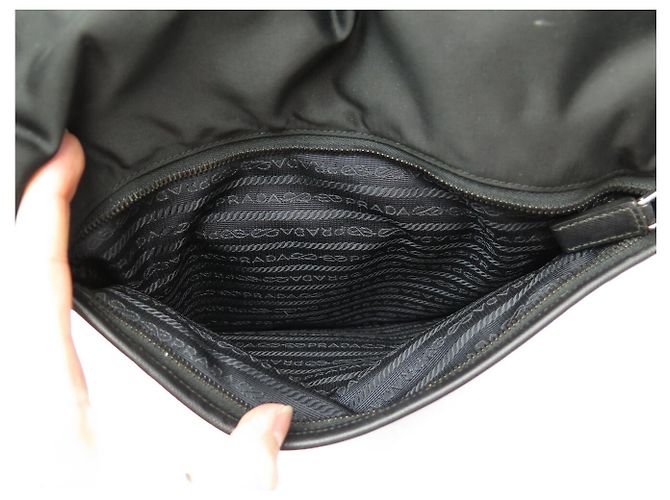 BAG MESSENGER PRADA LOGO NYLON BORSO A TRACOLLA Nero - vista 9