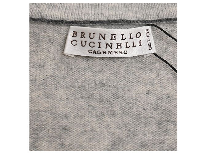 Maglione in cashmere grigio con scollo a V e toppe sui gomiti di Brunello Cucinelli - vista 4