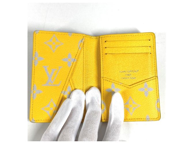 Estojo de Cartão Organizer de Poche Monogram Louis Vuitton Marrom Amarelo - vista 7