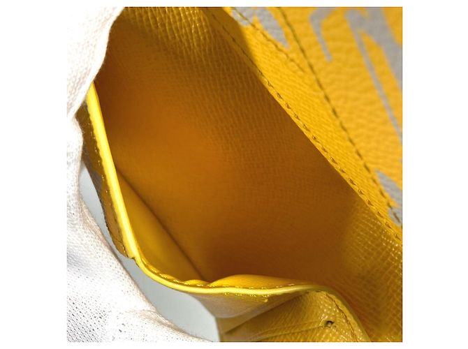 Estojo de Cartão Organizer de Poche Monogram Louis Vuitton Marrom Amarelo - vista 8