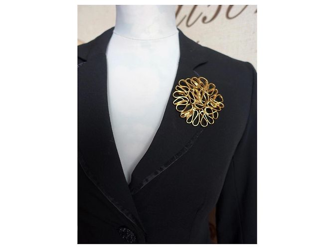 Pendente e spilla Yves Saint Laurent degli anni '80 placcati in oro D'oro - vista 2